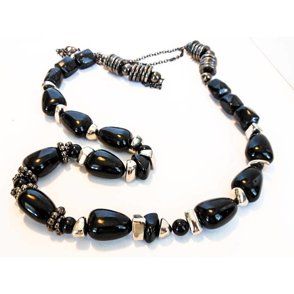 Vintage Black Nugget Necklace Lucite Beads 32-38 Inch Victorian Style - Picture 6 of 6